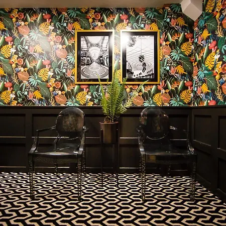 Luxury Travel Emporium Ls1 - Luxury Centre * リーズ