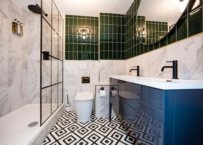 Luxury Travel Emporium Ls1 - Luxury Centre *