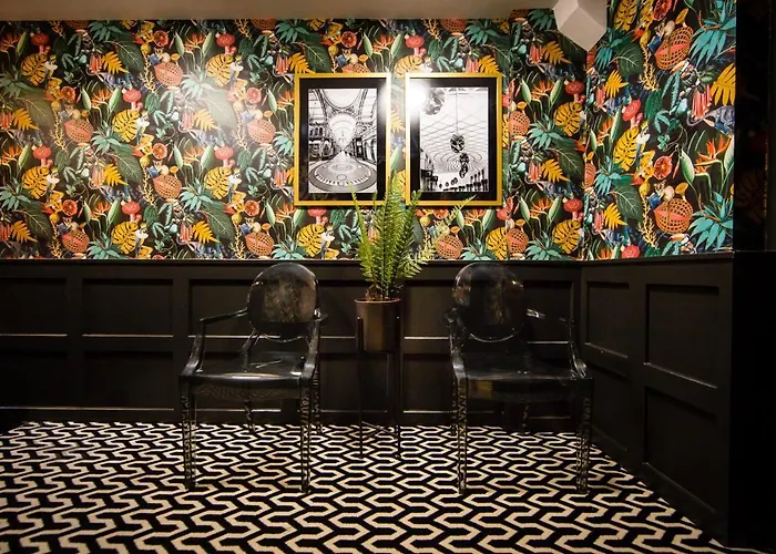 Luxury Travel Emporium Ls1 - Luxury Centre * Лидс