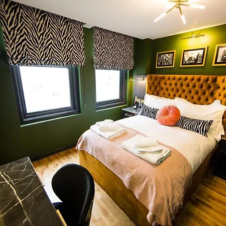 Luxury Travel Emporium Ls1 - Luxury Centre *