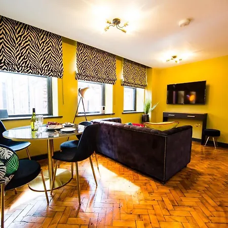 Апартаменты Luxury Travel Emporium Ls1 - Luxury Centre