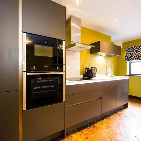 Luxury Travel Emporium Ls1 - Luxury Centre Лидс