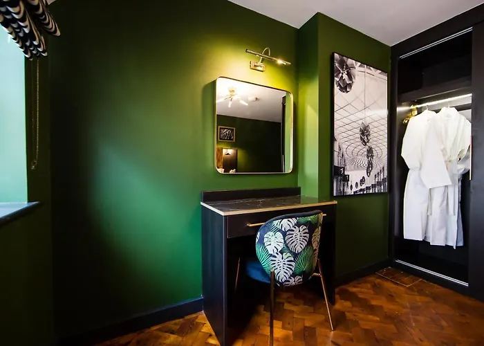 Luxury Travel Emporium Ls1 - Luxury Centre Apartament *