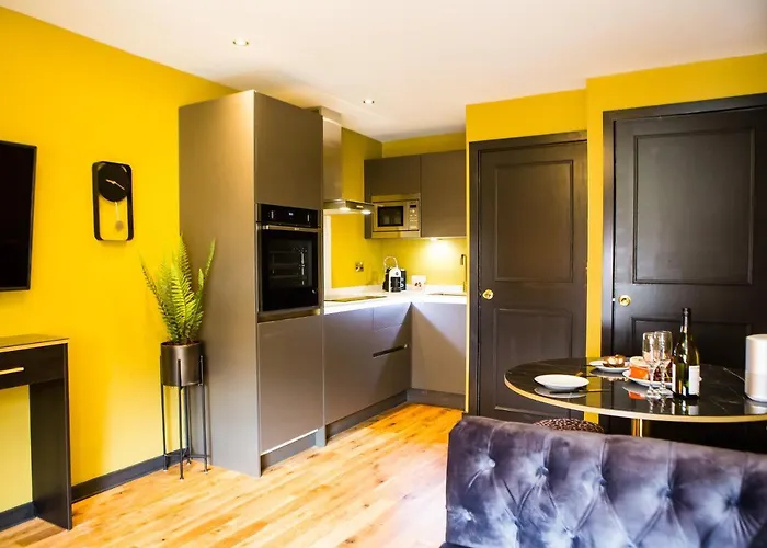 Luxury Travel Emporium Ls1 - Luxury Centre Leeds (West Yorkshire)